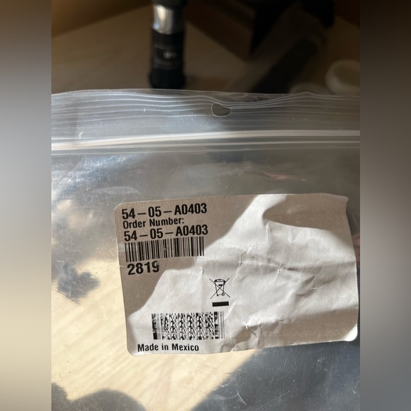 Barlow Telescope Lens & Accessories. Never used. - Picture 8 of 8